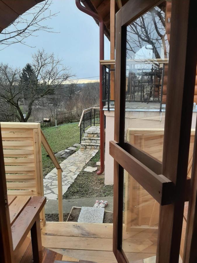 Apartmani Zuti Leptir Vrdnik Exterior foto