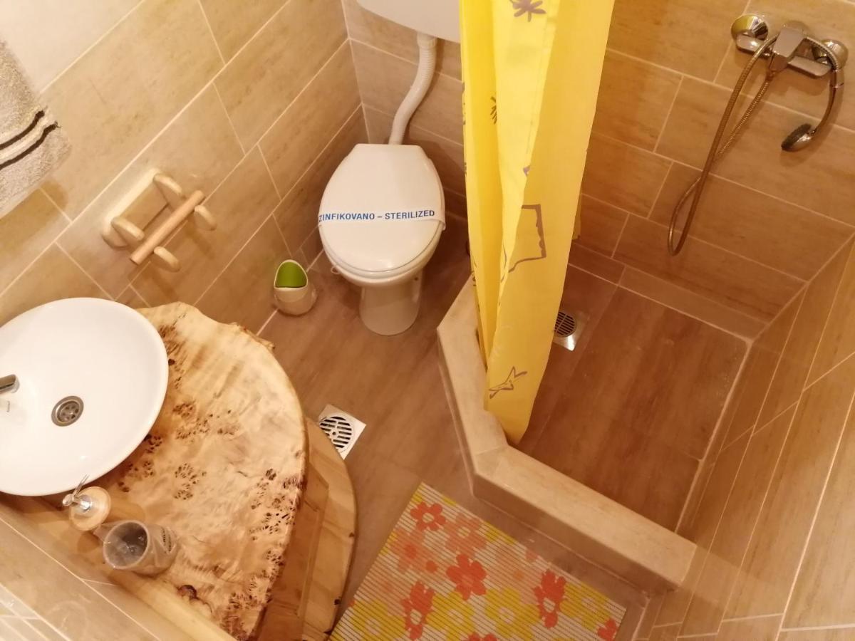 Apartmani Zuti Leptir Vrdnik Exterior foto