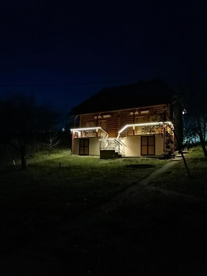 Apartmani Zuti Leptir Vrdnik Exterior foto