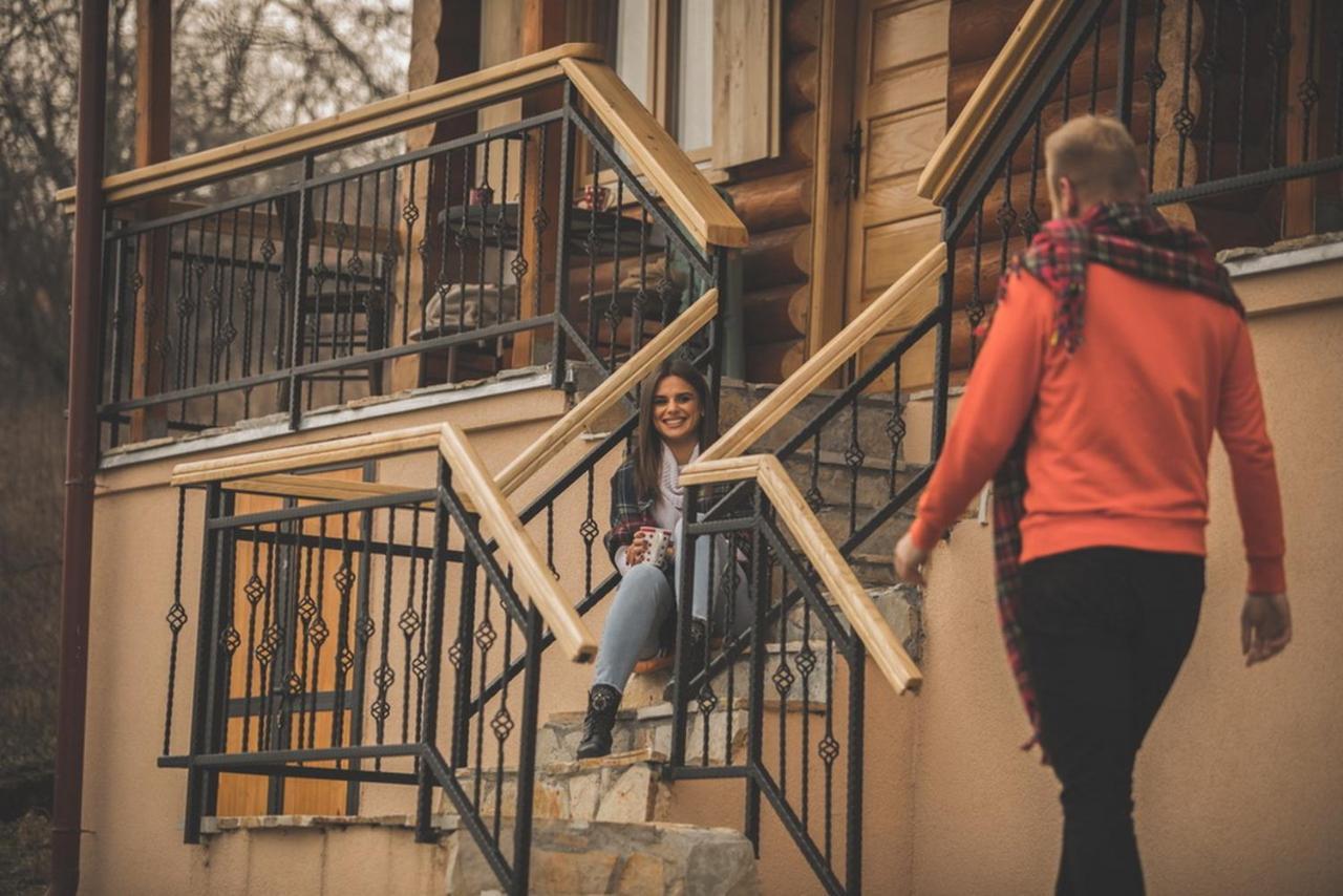 Apartmani Zuti Leptir Vrdnik Exterior foto