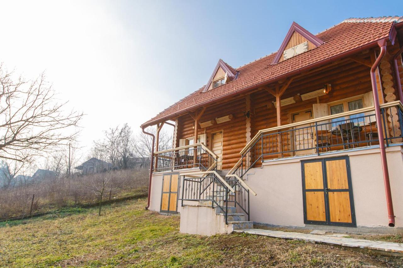 Apartmani Zuti Leptir Vrdnik Exterior foto